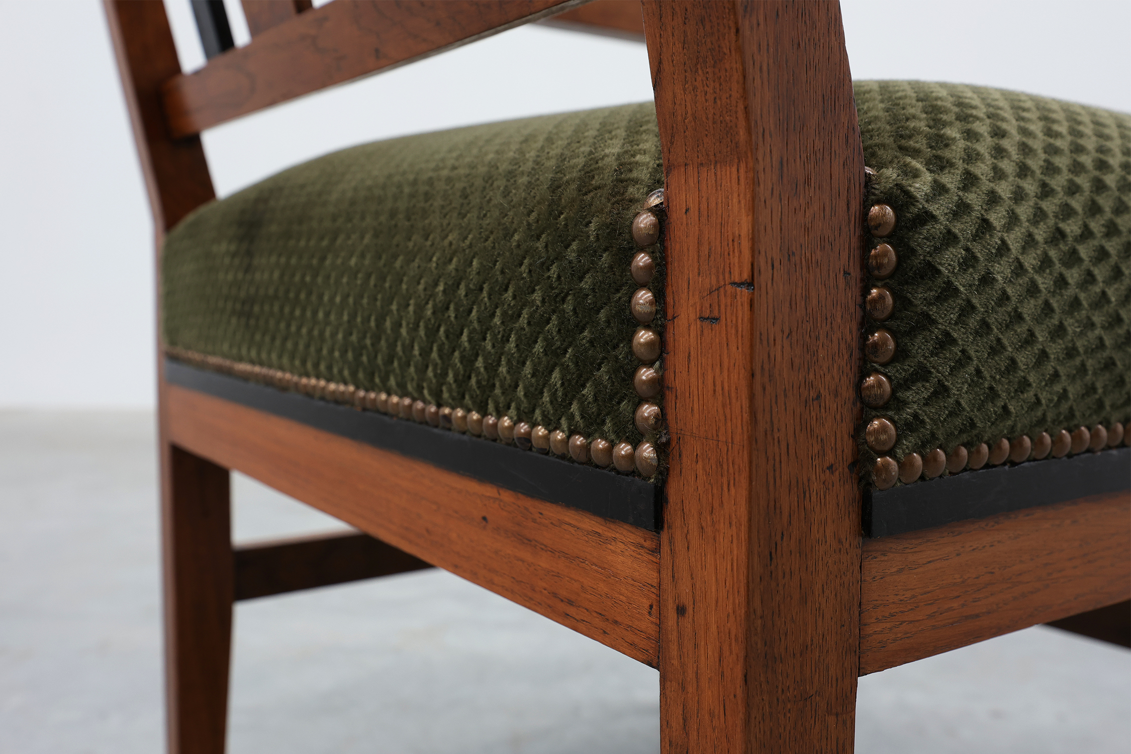 Amsterdamse School Oak Armchair with Green Velvet Seat, Netherlands, 1920sthumbnail